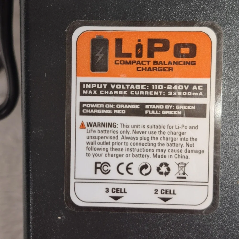 Valken Airsoft LiPo Compact Balancing Charger‎ 2-3 Cell 110-240V AC 3x800mA